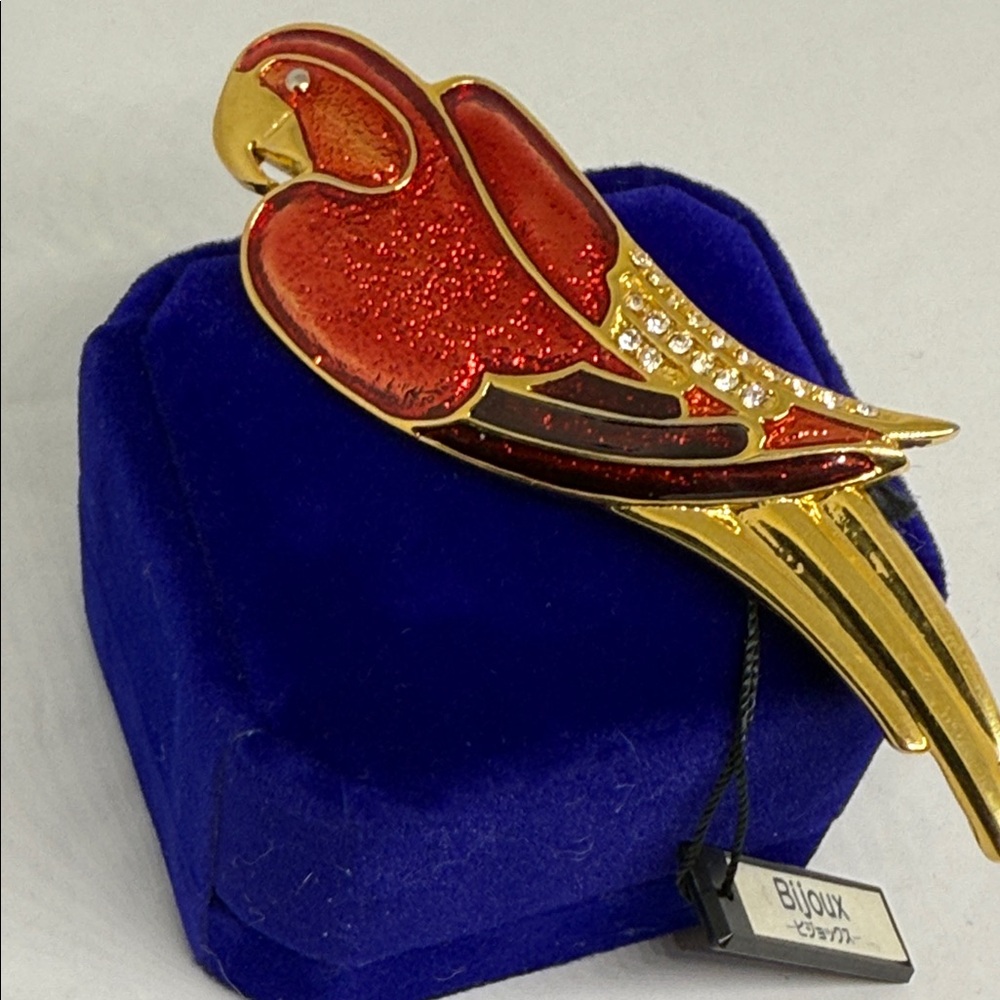 Bijoux Vibrant Red Gold Parrot Pin rhinestone detailing large statement brooch - Picture 3 of 15